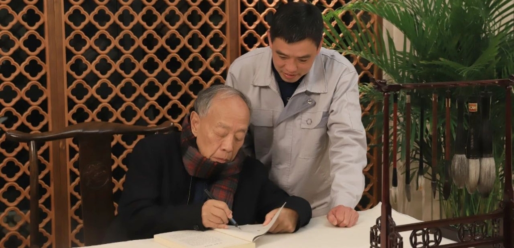 九游老哥俱乐部-老哥必备的交流社区